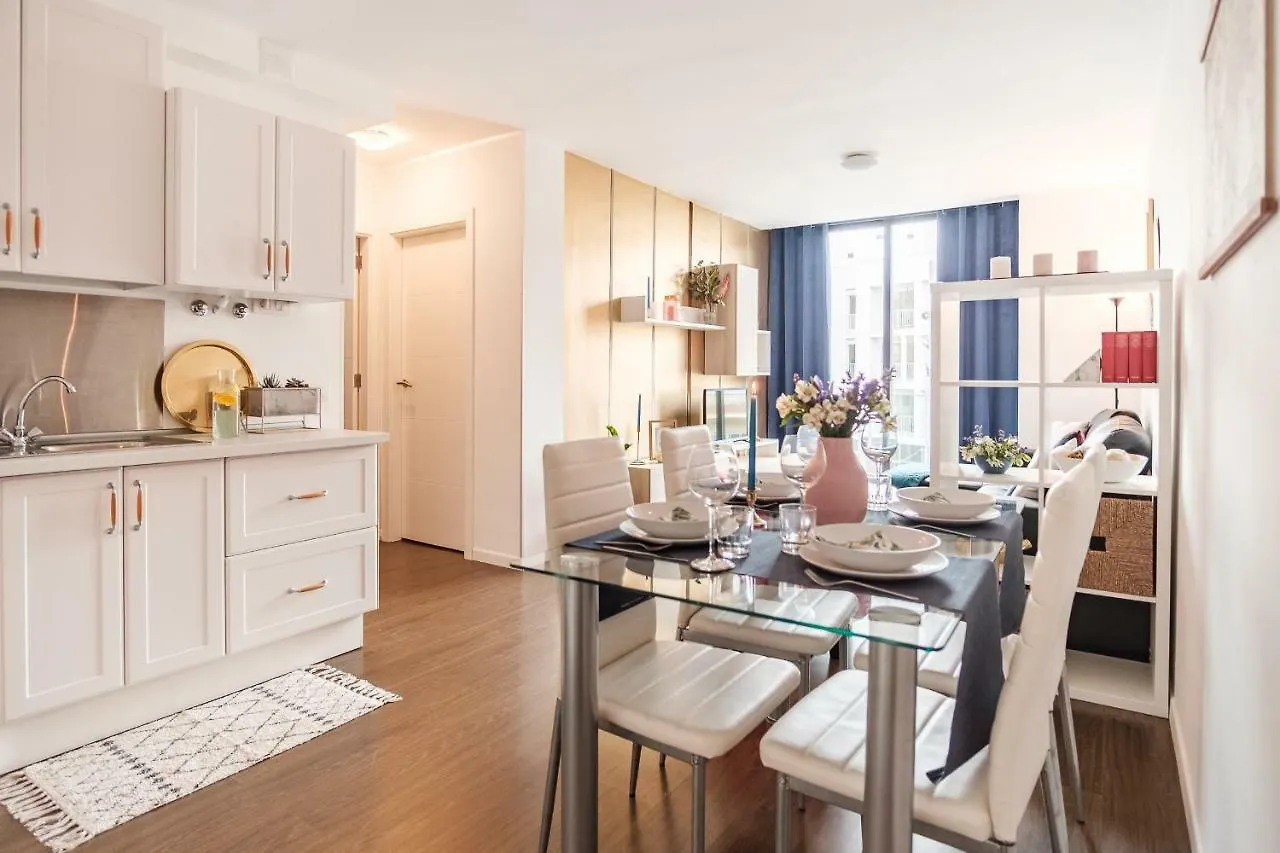 Stylish And Chic City Center Apartment With Wifi Σαν Κριστόμπαλ ντε Λα Λαγούνα